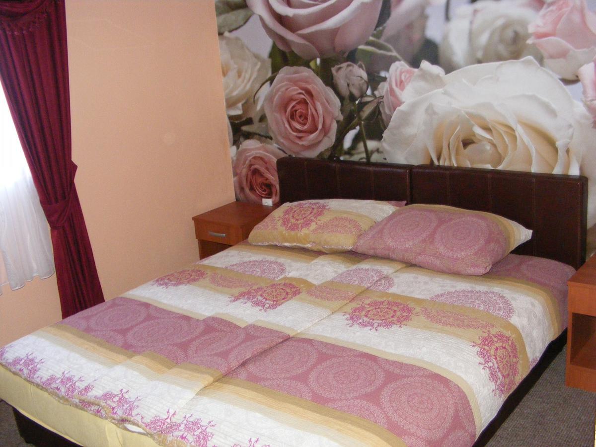 Svilajnac Hotel Drumski Raj מראה חיצוני תמונה