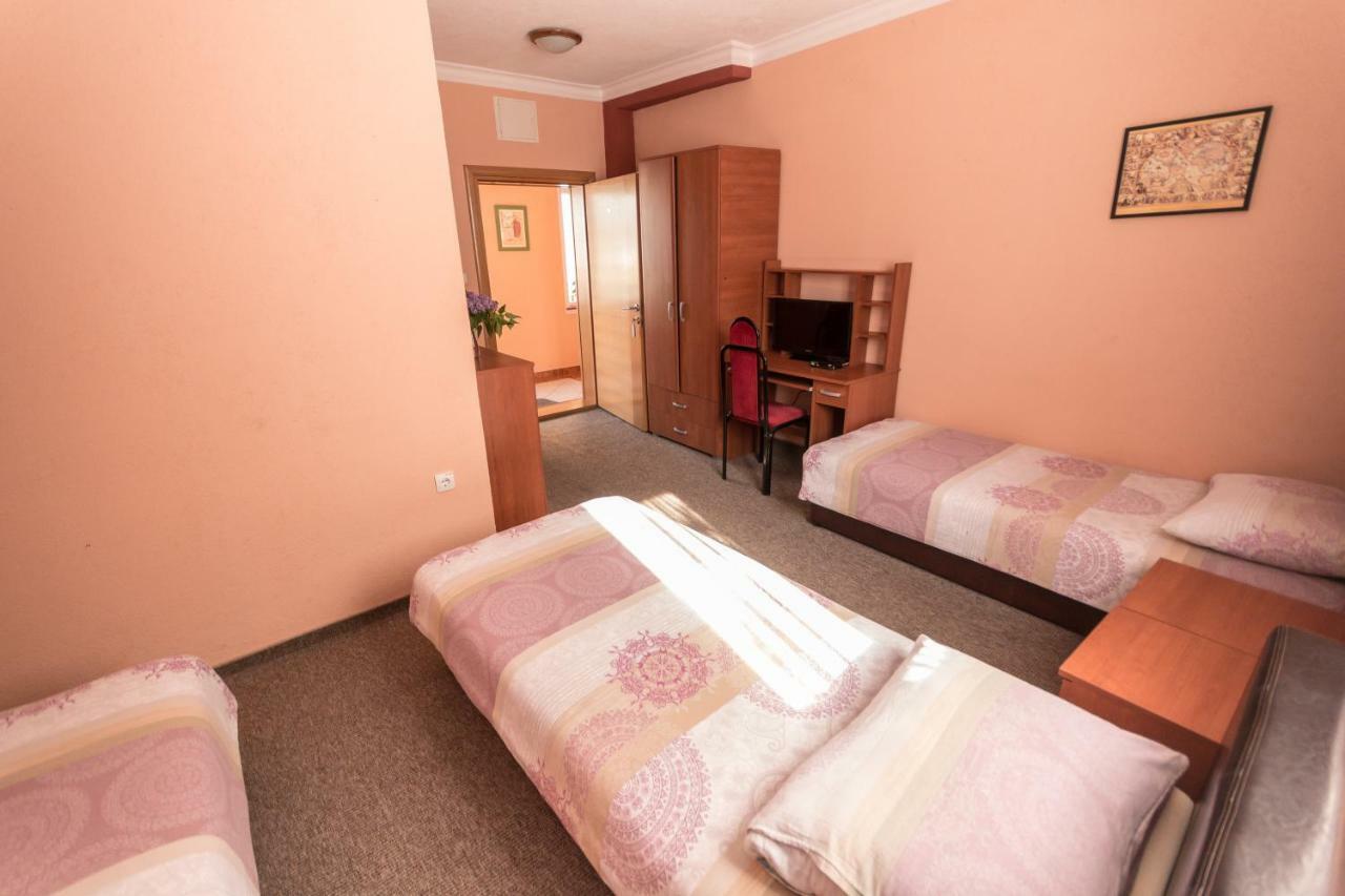 Svilajnac Hotel Drumski Raj מראה חיצוני תמונה