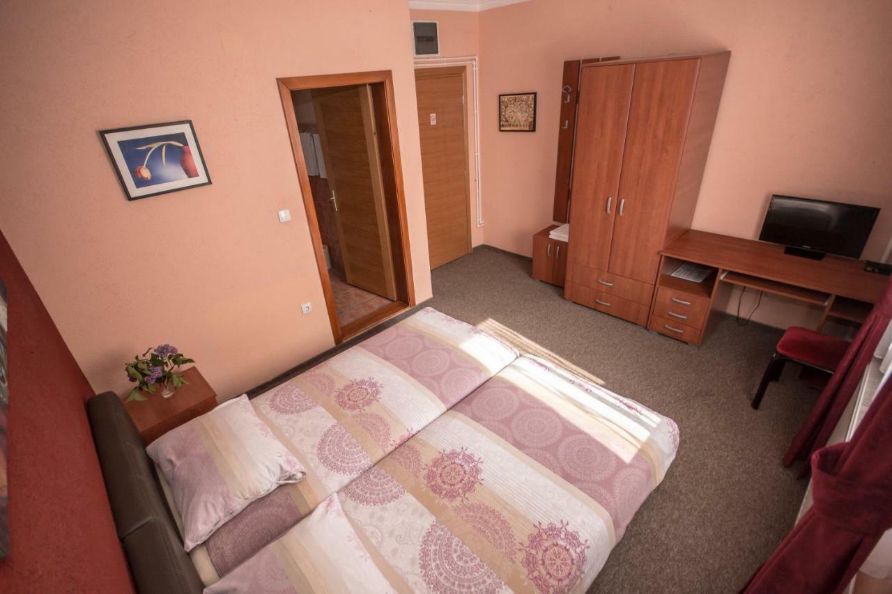 Svilajnac Hotel Drumski Raj מראה חיצוני תמונה