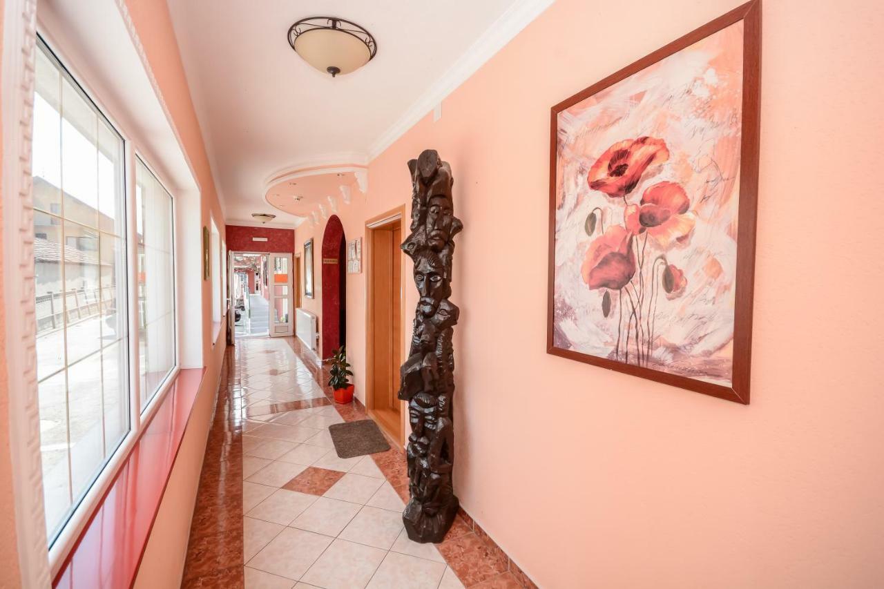 Svilajnac Hotel Drumski Raj מראה חיצוני תמונה
